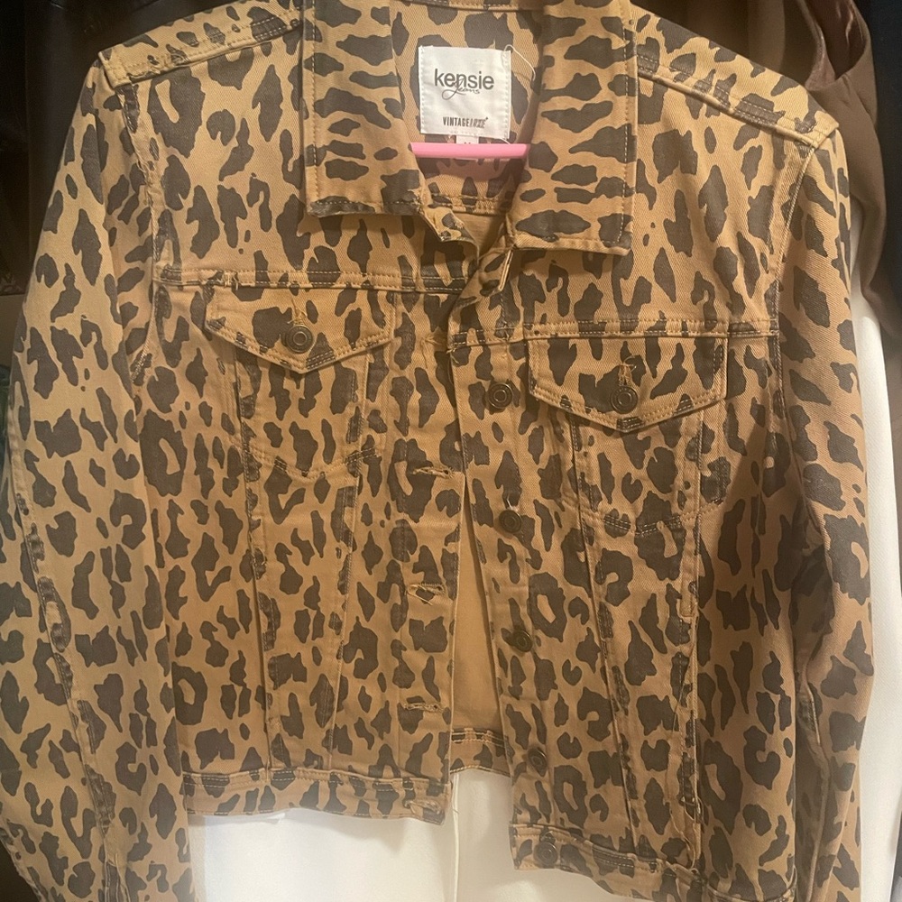 Kensie Leopard Print Jacket